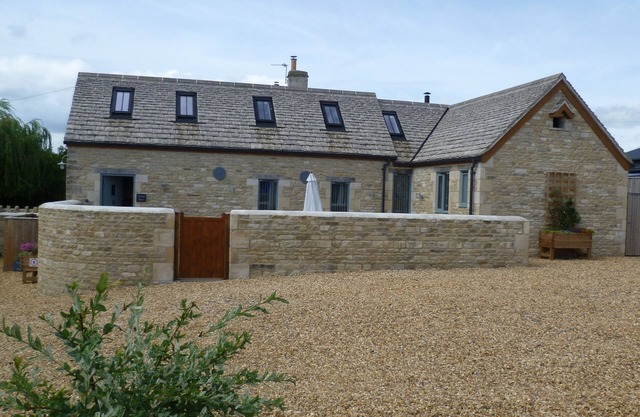 Contemporary 18th Century Barn Conversion with Gym and Games Room