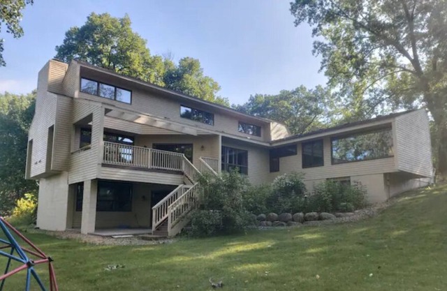 Contemporary retreat with million dollar view