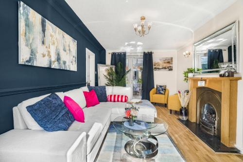 Contractor ready Homes Secure Parking