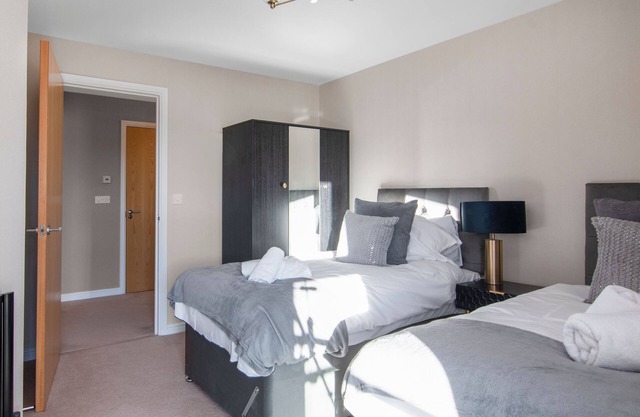 Convenience and comfort, all wrapped into our 2-Bedroom Hatfield gem!