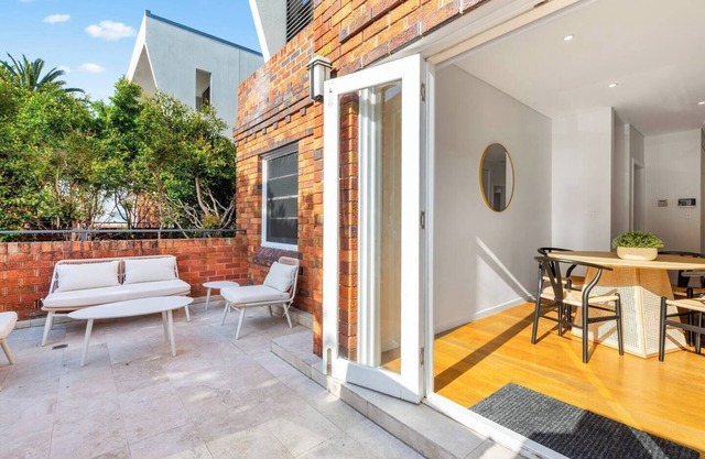 Coogee Cabanita Charming Coastal Comfort