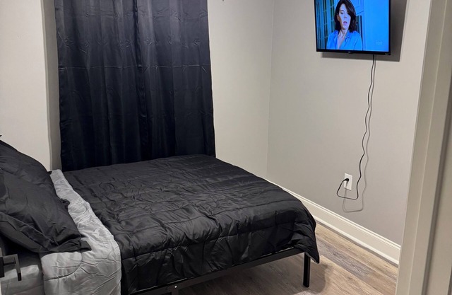 Cool 3-bedroom house with Central AC/Heat, Ultra fast WIFI in Belle Rose