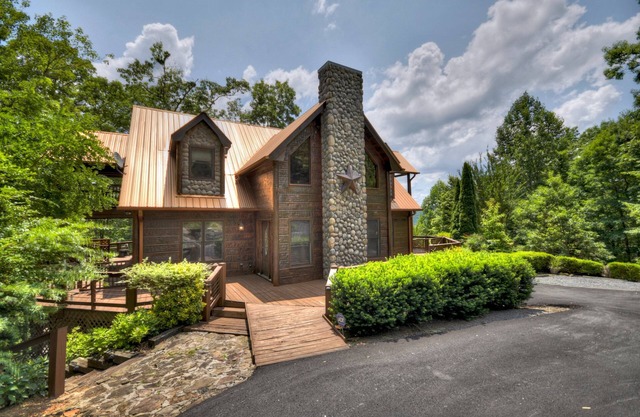 Copper Top | Hot Tub | MTN Views | Outdoor Fireplace