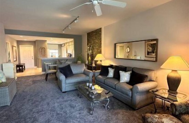 Coral Cottage at Lexington CC Lake Village