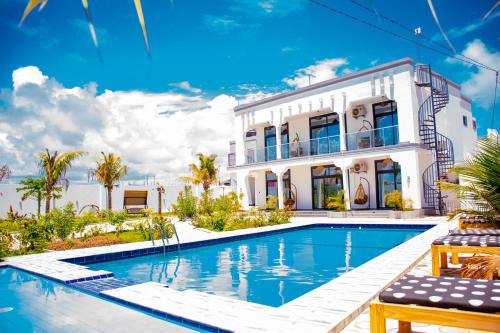 Coral Cove Apartments