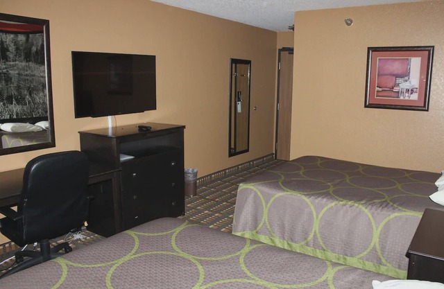 Coratel Inn & Suites Stillwater - 2 Double Bed Non-Smoking
