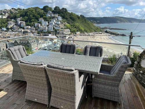 Cornwall Large Beach House Sea & Beach Views - 4 Bedrooms & 3 Bathrooms