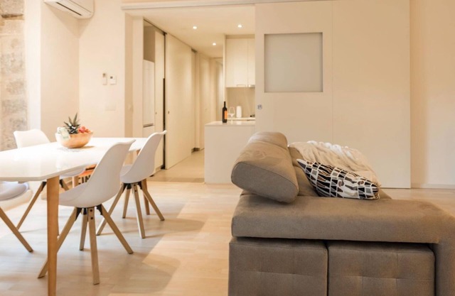 Cort Reial 3B - Holiday Apartment Rental in Girona | Bravissimo