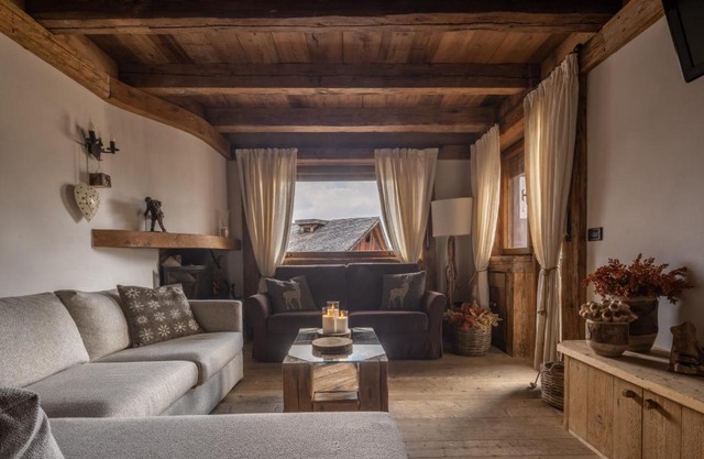 Cortina Lodge Stunning View R&R