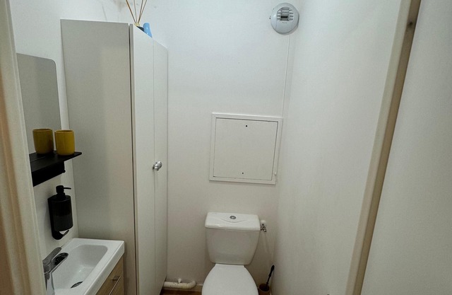 Cosy 2 bedroom Apartment in Saint Denis - 20 min walk from Stade de France