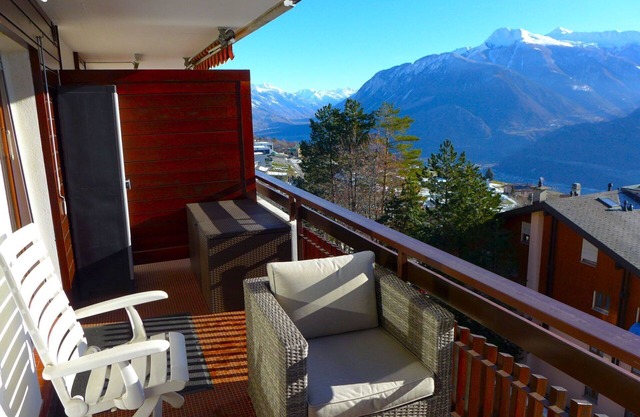 Cosy apartment for 5 people with WIFI, TV and balcony