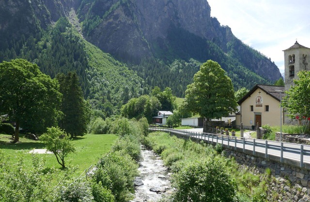 Cosy apartment for 4 guests with WIFI, TV, patio, pets allowed and panoramic view