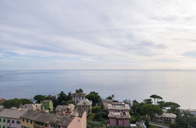 Cosy apartment for 3 people with A/C, WIFI, TV and balcony, close to Portofino