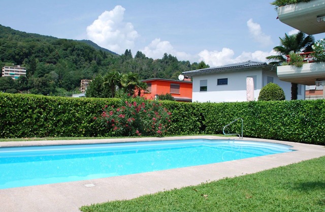 Cosy apartment for 4 guests with WIFI, pool, TV, patio and pets allowed