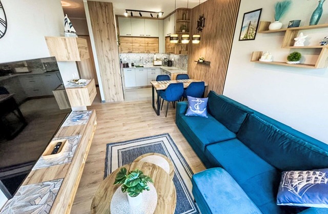 Cosy apartment for 4 guests with WIFI, hot tub, pool, TV and balcony