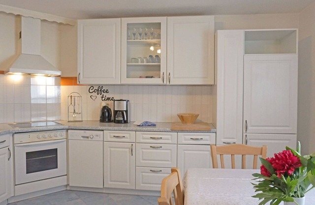 Cosy apartment for 5 guests with WIFI, TV, terrace and pets allowed