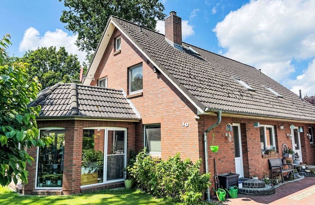 Cosy apartment for 3 guests with hot tub, WIFI, TV, balcony and panoramic view