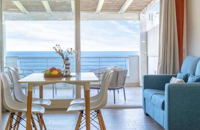 Cosy apartment for 4 guests with A/C, TV, patio and pets allowed