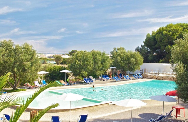 Cosy apartment in villa for 4 guests with A/C, pool, WIFI, terrace and parking