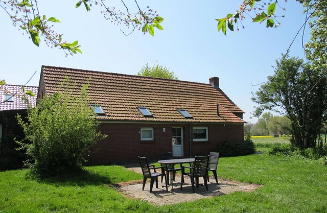 Cosy apartment in villa for 14 people with WIFI, TV, terrace and pets allowed