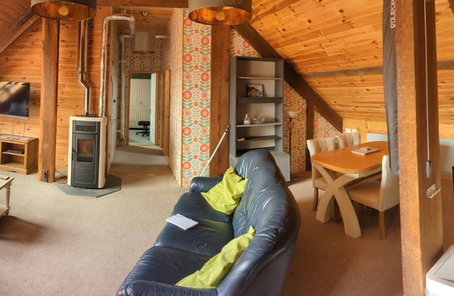 Cosy apartment with stunning mountain views.