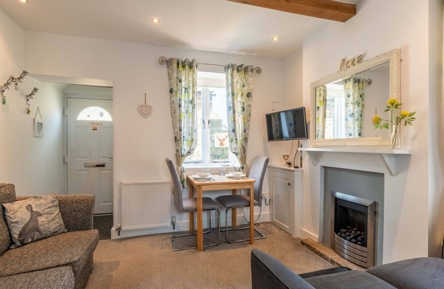 Cosy Corner - One Bedroom House, Sleeps 2
