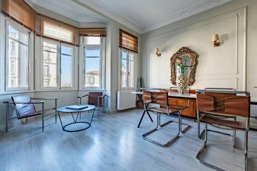 Cosy Historical Apartment