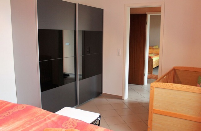 Cosy Holiday Home in Dorf Gutow near the Sea