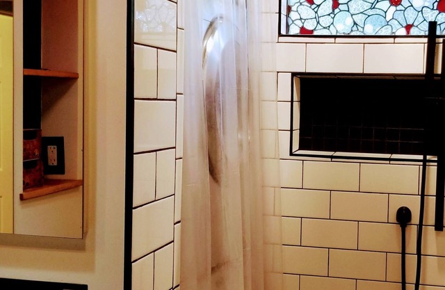 Cottage by Lady Bird Lake and Trail