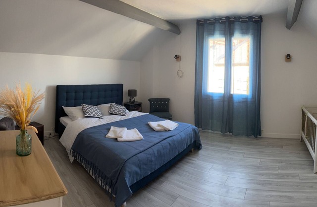 Cottage 'Chez Brigitte' with Private Terrace, Wi-Fi and Air Conditioning