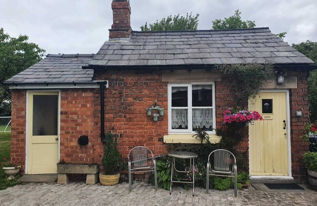 Cottage-Ensuite-The Dairy