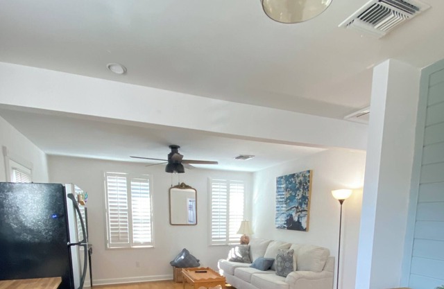 Cottage home 20 mins from NOLA French Quarter