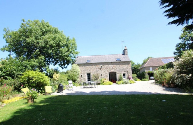 Cottage in Cotentin with fireplace and WIFI
