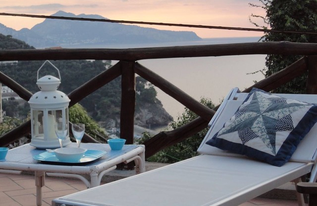 Cottage on Capri, very close to Sorrento, Naples Pompeii, nestled in a lemon grove