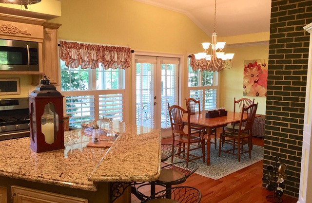 Cottage on Lake Tobesofkee-225 ft Shore-Great Views