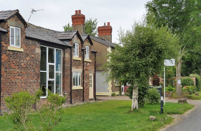 Cottage-Private Bathroom-The Granary