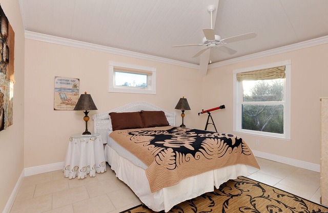 Cotton & Coconuts home 3 bedrooms 2 1/2 bath with ocean views