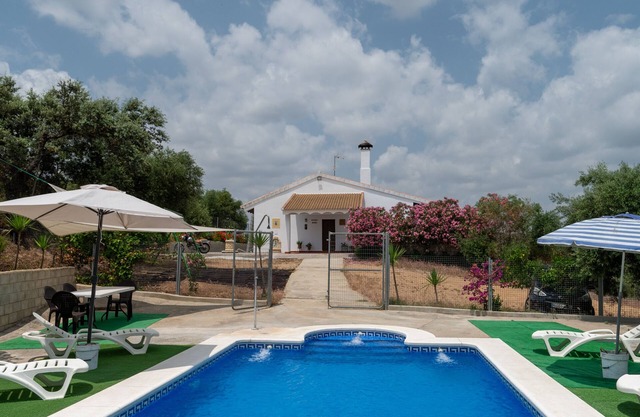Country House 'Casa Rural Villa Mara' with Mountain View, Wi-Fi and Air Conditioning