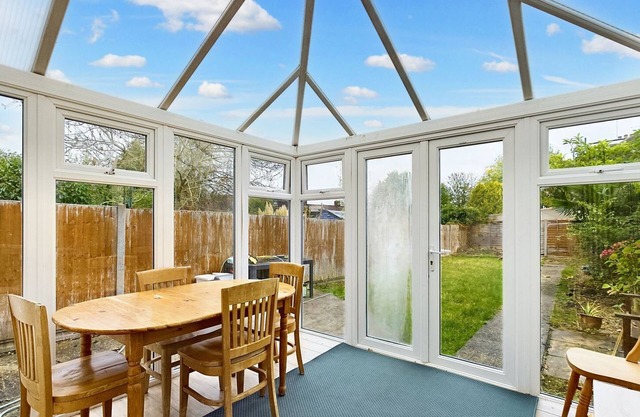 Country Cottage, Serene 3-bedroom home in Little Heath,Potters Bar,Hertfordshire