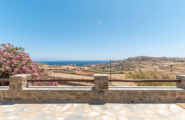 Country House 'Anastasias Studios' with Sea View, Wi-Fi and Air Conditioning