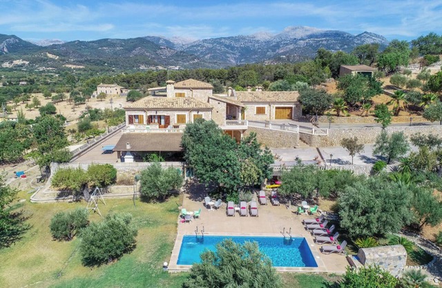 Country House 'Maribel' with Mountain Views, Private Pool and Wi-Fi