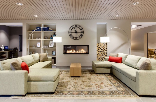 Country Inn & Suites by Radisson, Germantown, WI