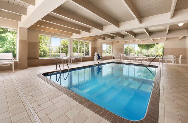Country Inn & Suites by Radisson Minneapolis West MN