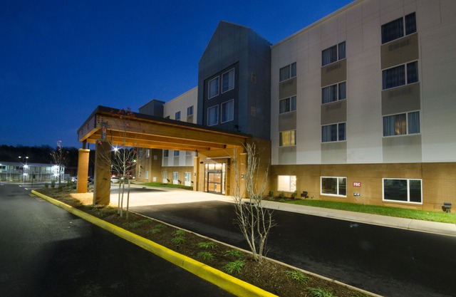 Country Inn & Suites by Radisson, Charlottesville-Uva, VA