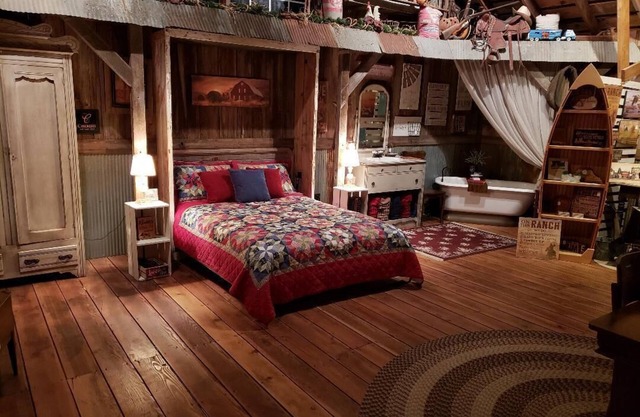 Country Loft - Restored Barn