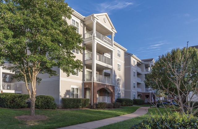 Country Music's finest Modern Resort by Grand Ole Opry & Convention Center