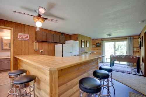 Country Vacation Rental in Mercer at Waterfall!