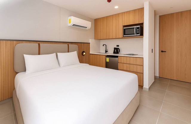 Couples’ Retreat – Poblado 1BR Apt w/Jacuzzi