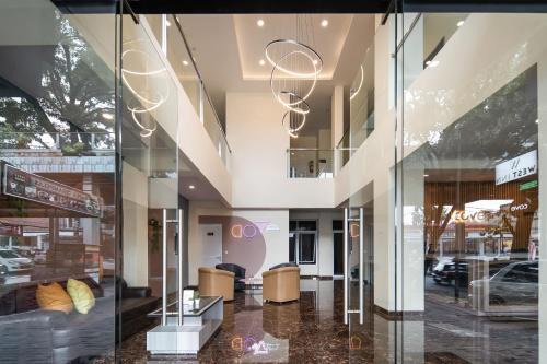 Cove West Inn Cihampelas