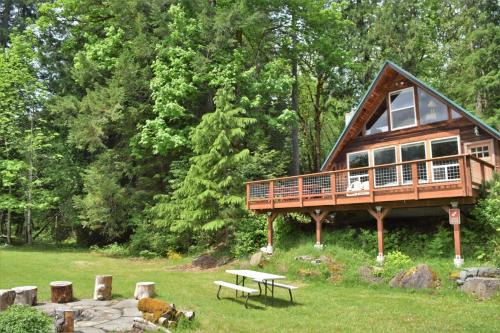 Cowlitz River Cabin